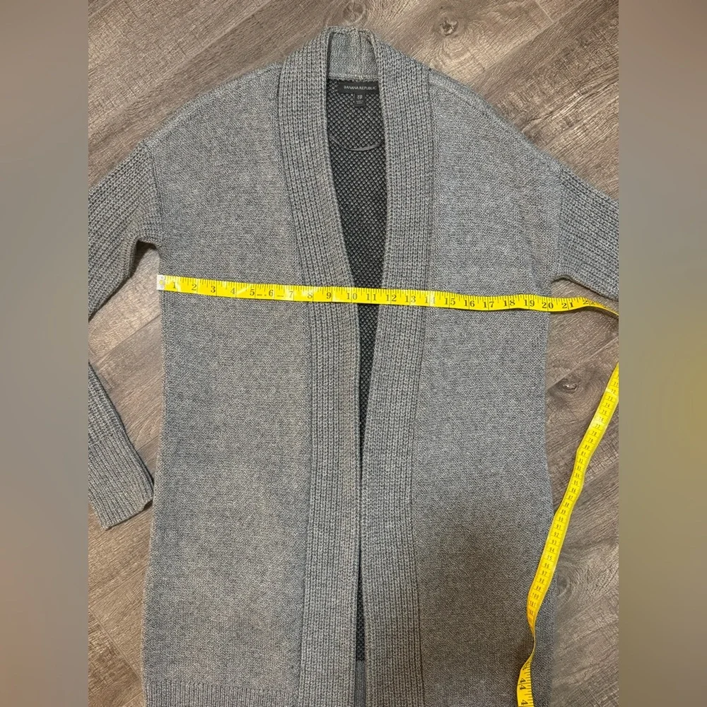 Banana Republic Wolf Cardigan - size XS - Picture 7 of 8